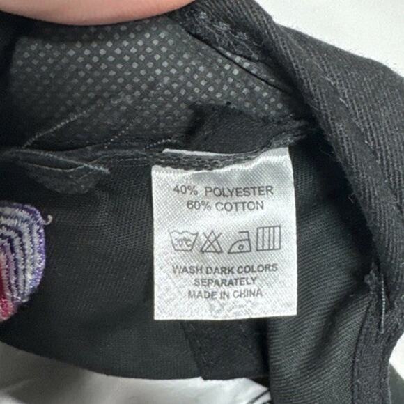 Taco Bell - Family Is Everything x It’s A Living Collab Uniform Black Hat Cap - Picture 5 of 5